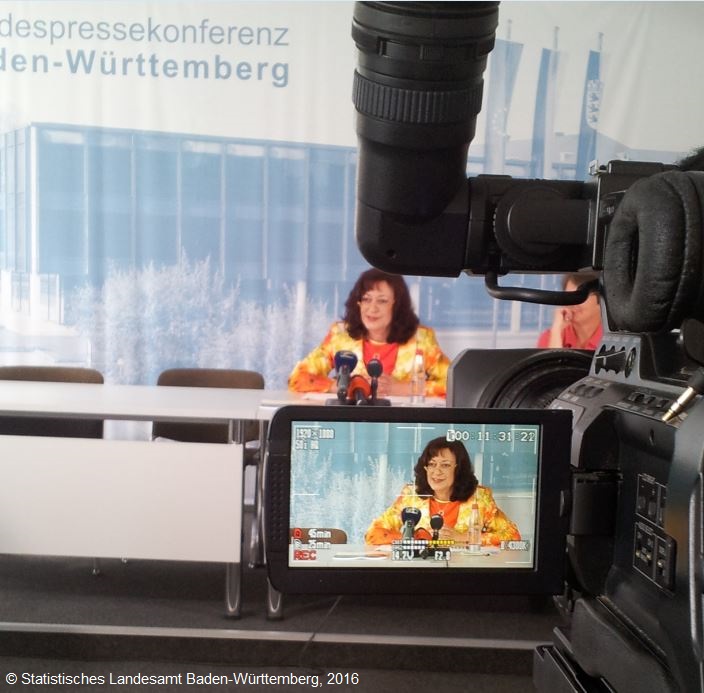 Pressekonferenz Wirtschaft und Forschung: Dr. Carmina Brenner (Präsidentin des Statistischen Landesamtes).